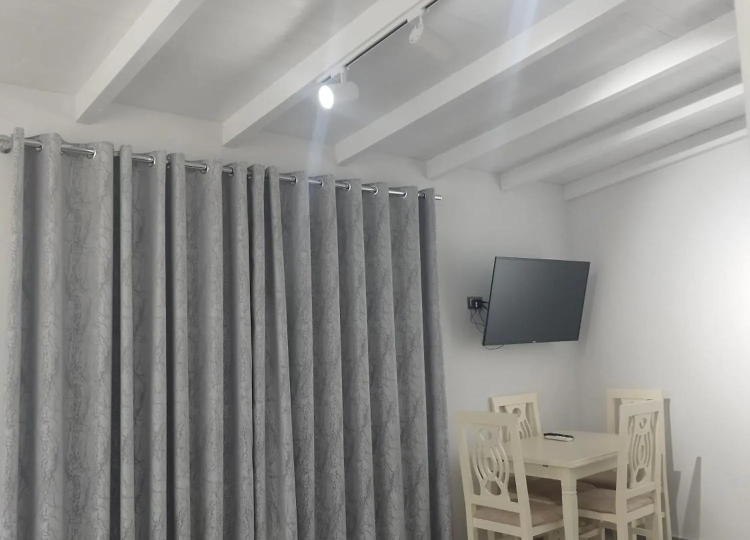 Villa Deon Vlorë Albania